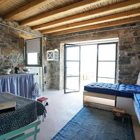 Cricket - Serifians Residences * Vagia (Serifos)